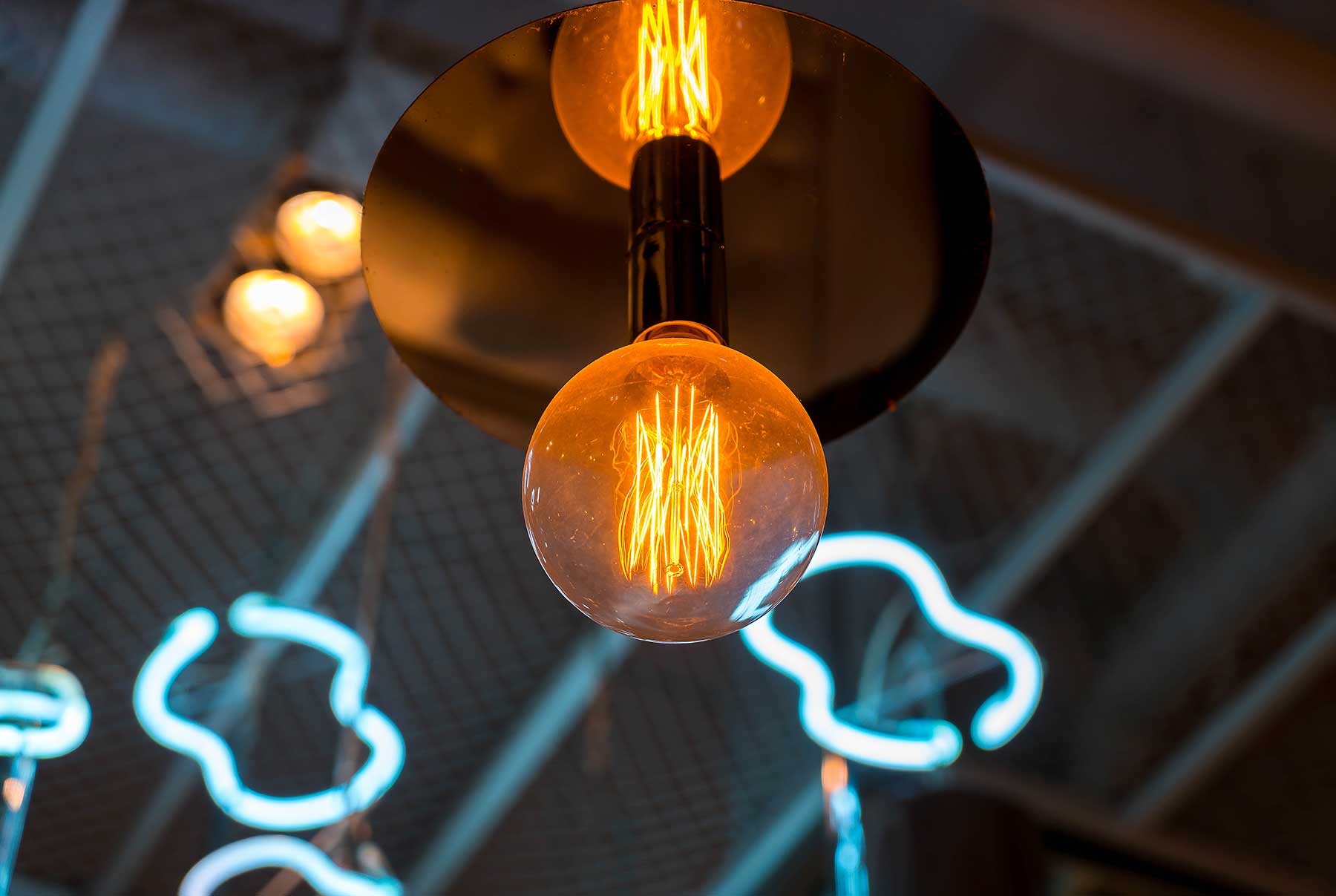 OUTDOOR POWER SUPPLY