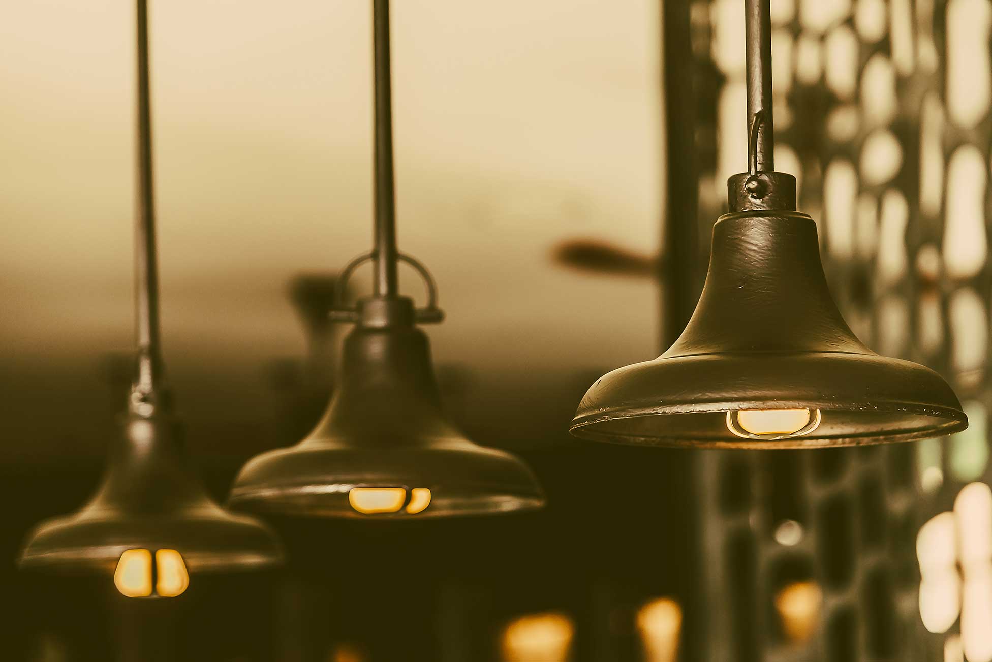 OUTDOOR POWER SUPPLY